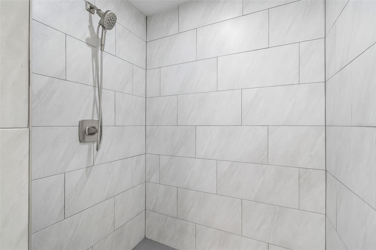 6003 TAMPA SHORES BLVD — photo 4