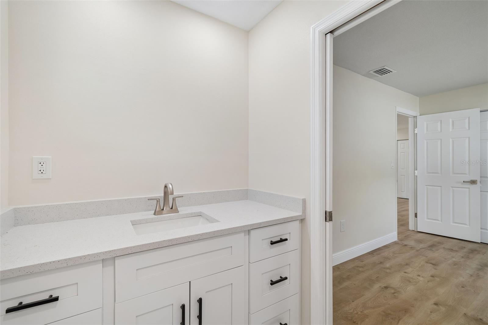 6003 TAMPA SHORES BLVD — photo 6