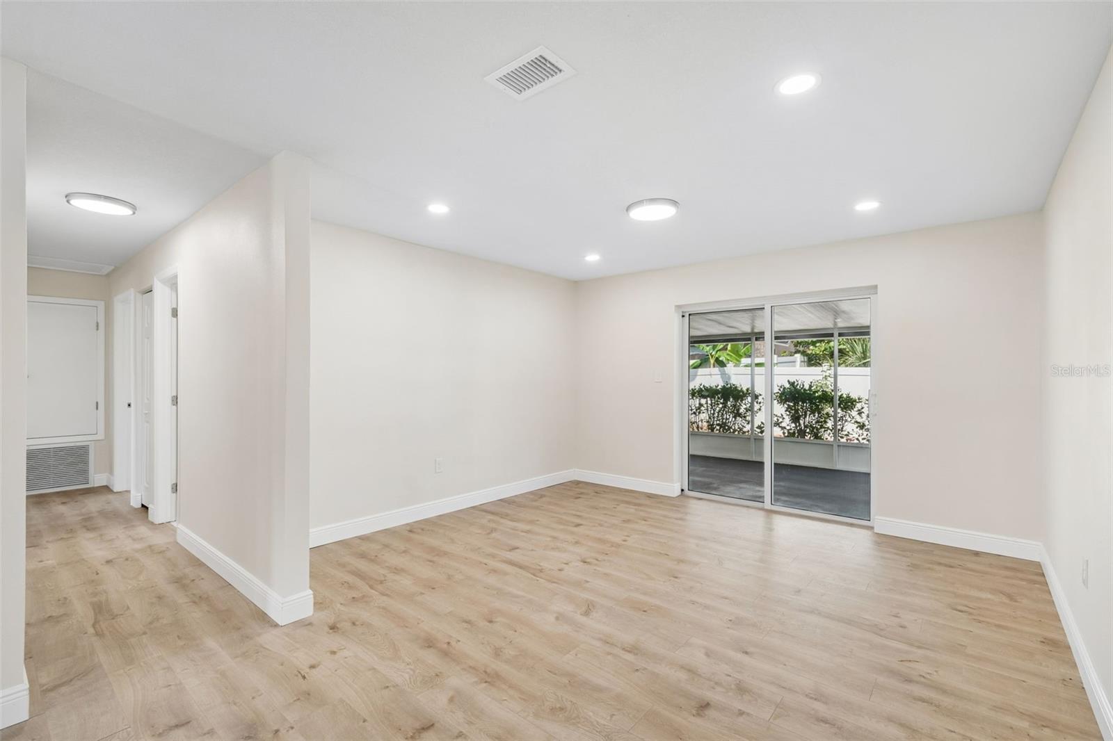 6003 TAMPA SHORES BLVD — photo 43