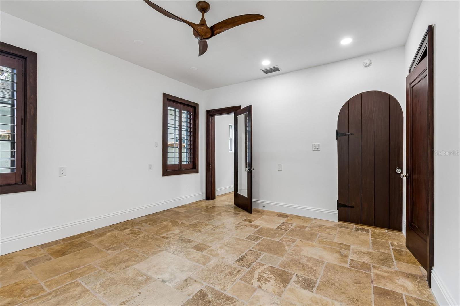 2603 S PARKVIEW ST — photo 65
