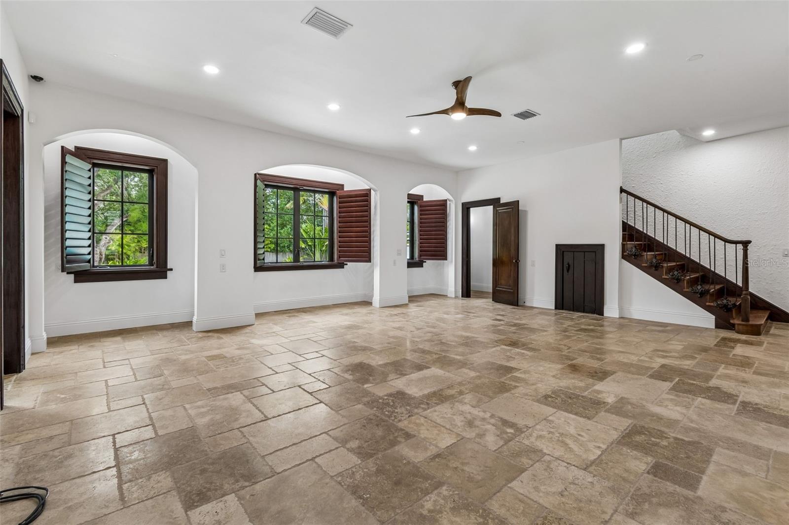 2603 S PARKVIEW ST — photo 17