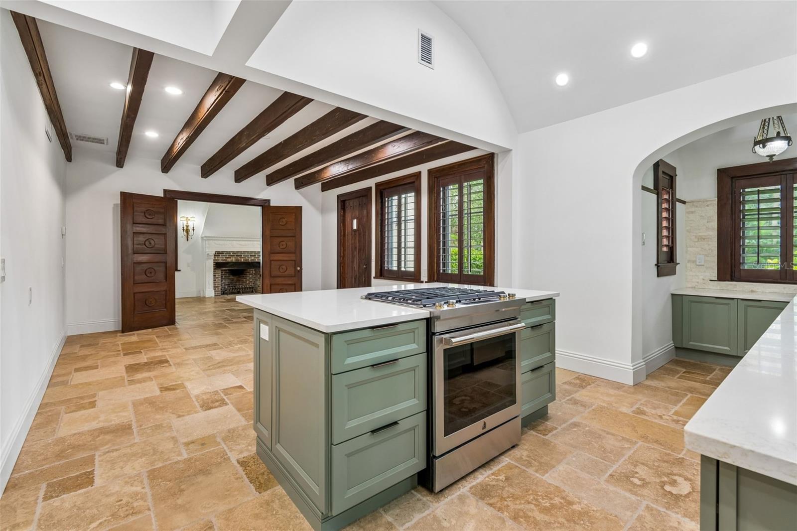 2603 S PARKVIEW ST — photo 36