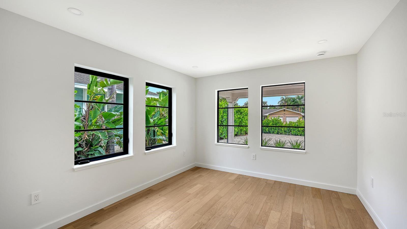 1041 INDIAN BEACH DR — photo 22