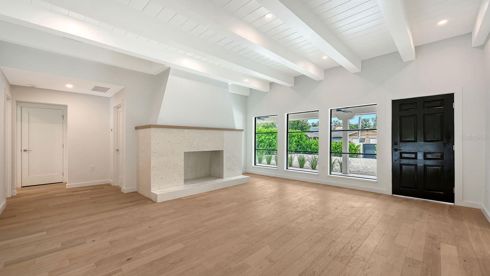 1041 INDIAN BEACH DR — photo 9