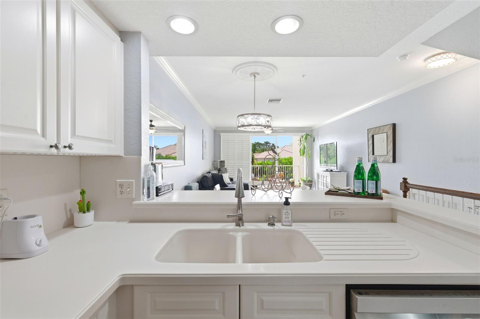 117 BRENT CIR — photo 18