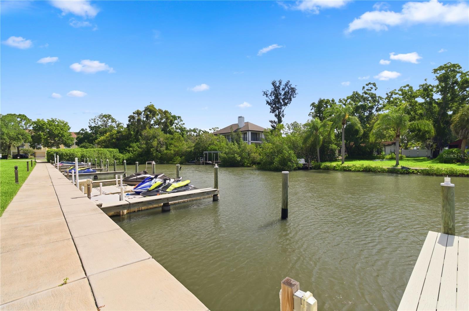 117 BRENT CIR — photo 38