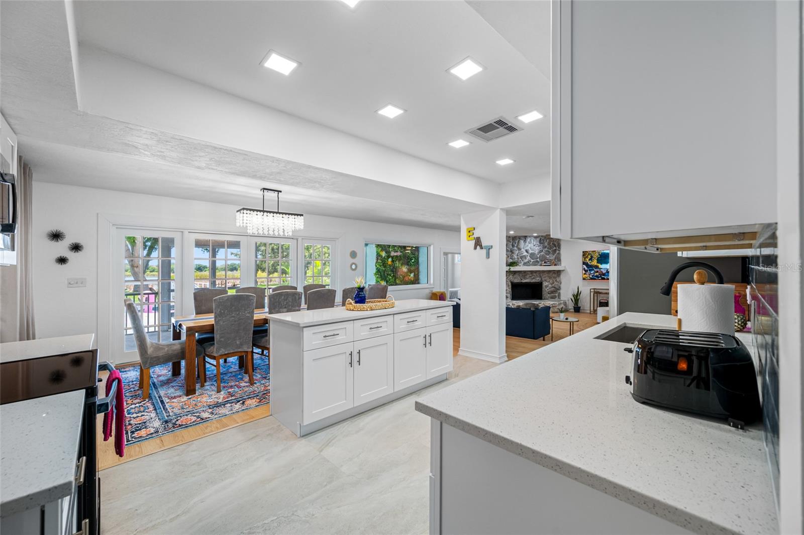 2153 KARAN WAY — photo 16