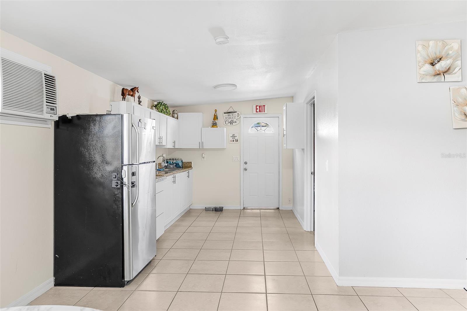 3906 SPENCE AVE — photo 12
