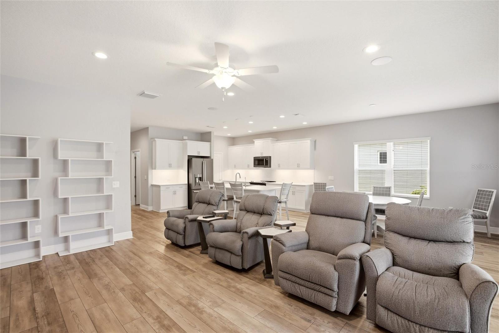 7545 RIDGELAKE CIR — photo 9