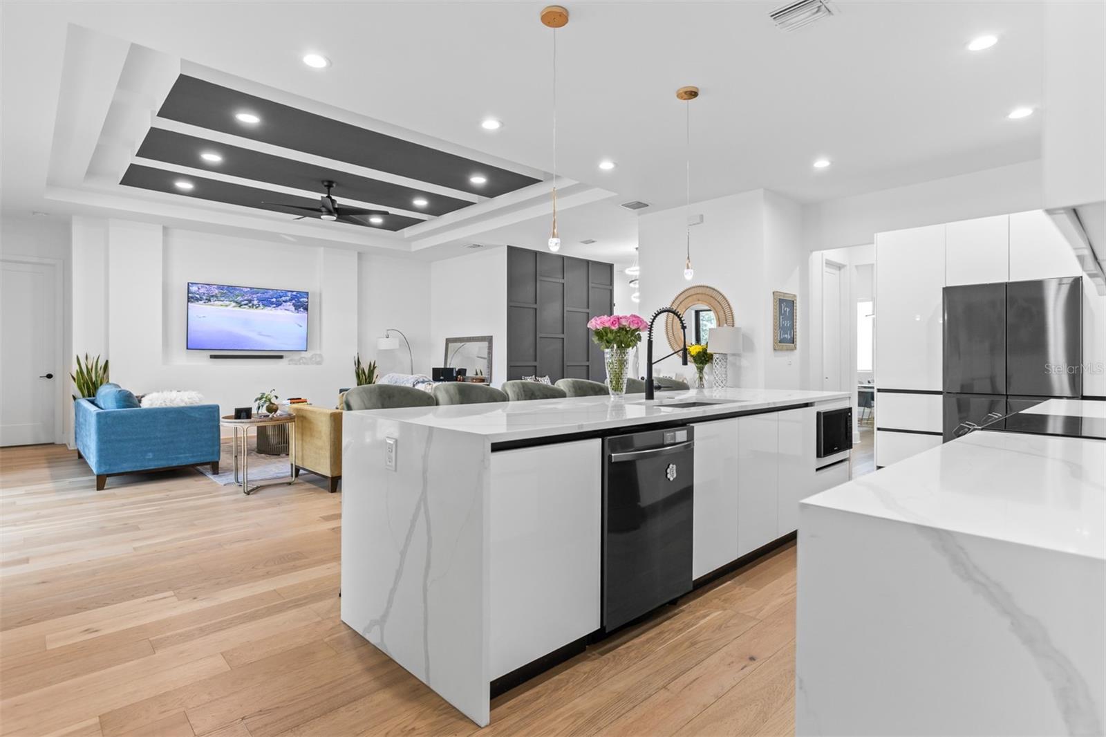 3306 W VAN BUREN DR — photo 9