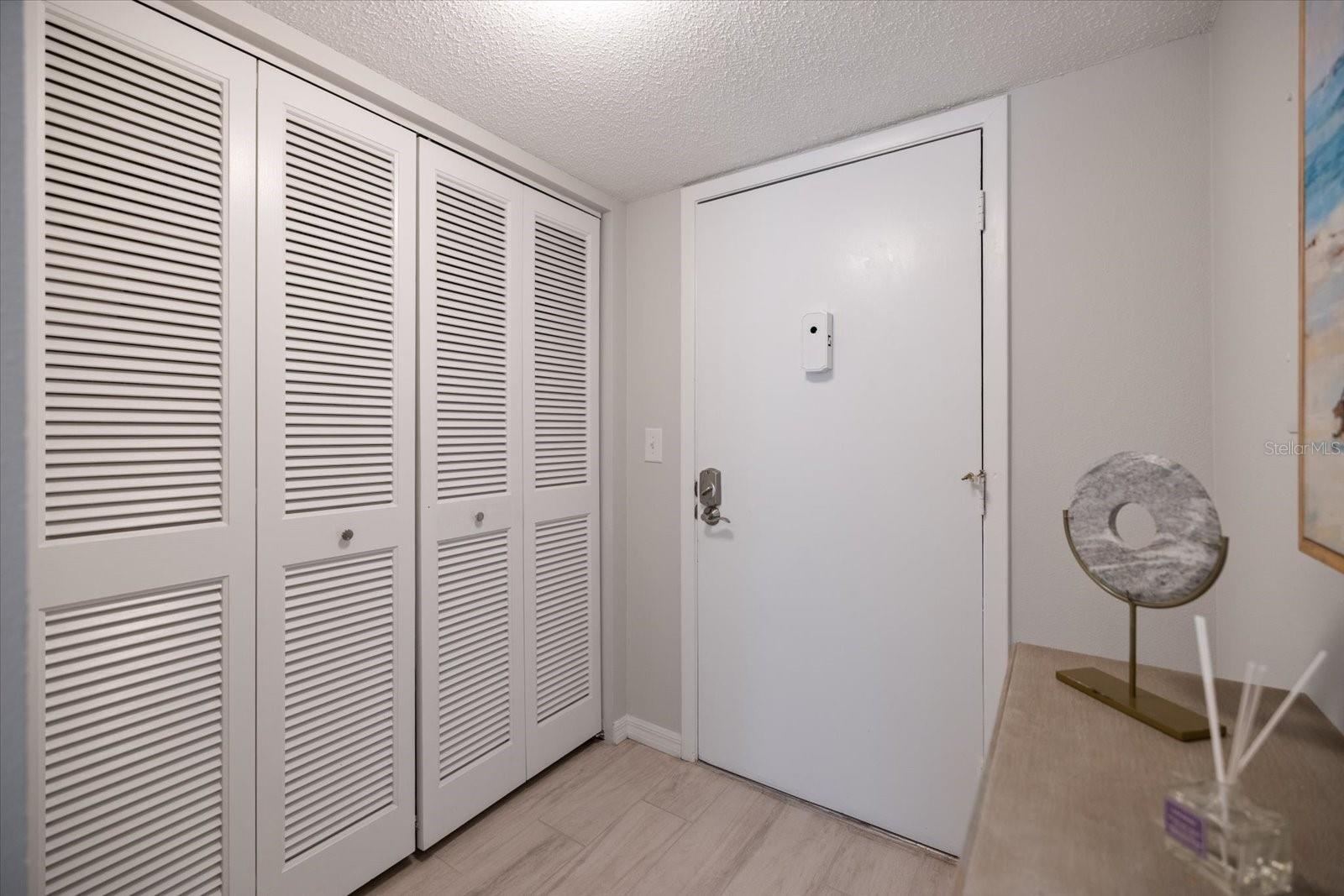 1604 STICKNEY POINT RD #102 — photo 3