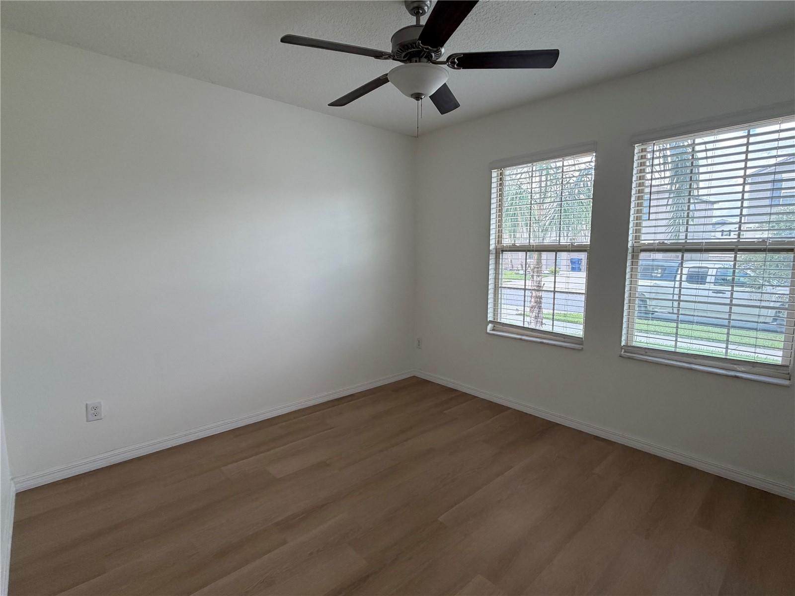 31823 SUN KETTLE LOOP — photo 3
