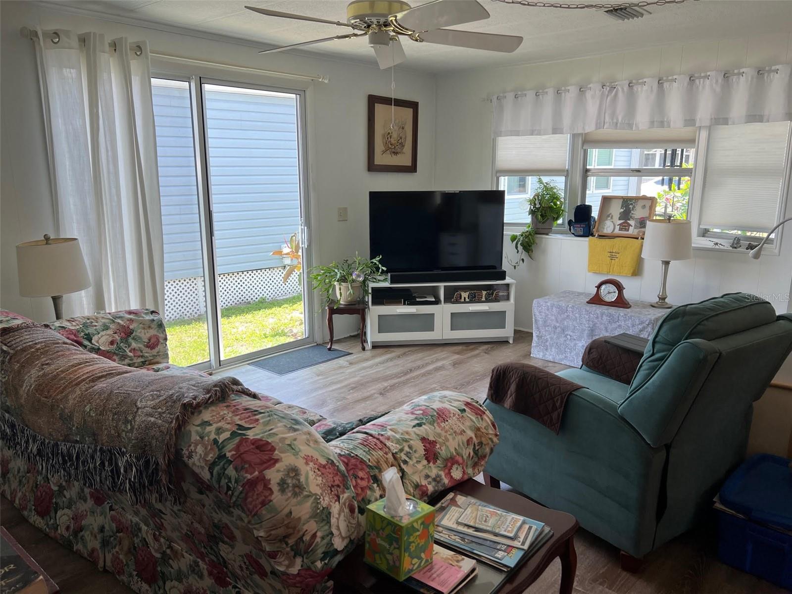 55 PALM FOREST DR — photo 13