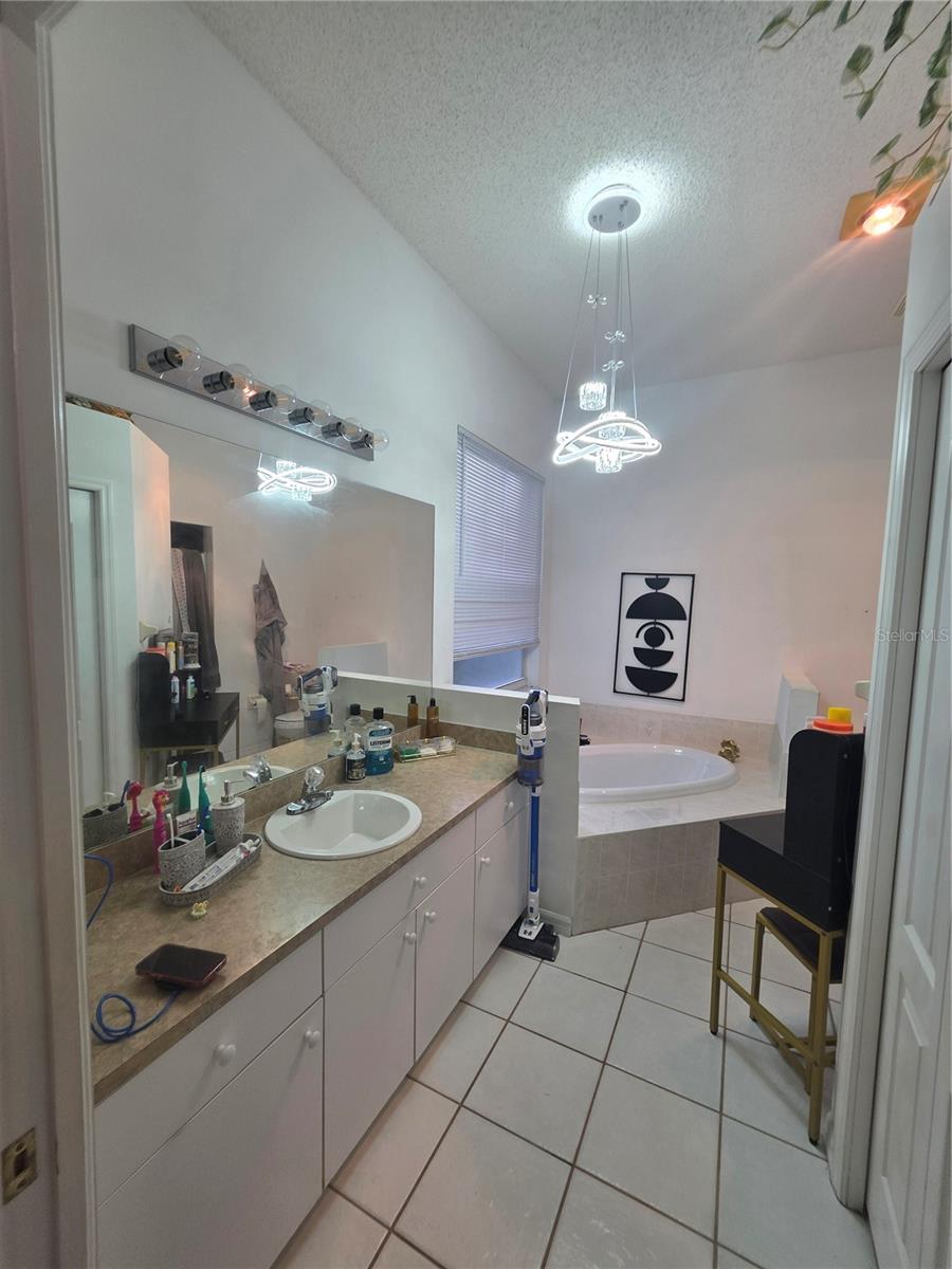 17820 MONTEVERDE DR — photo 30