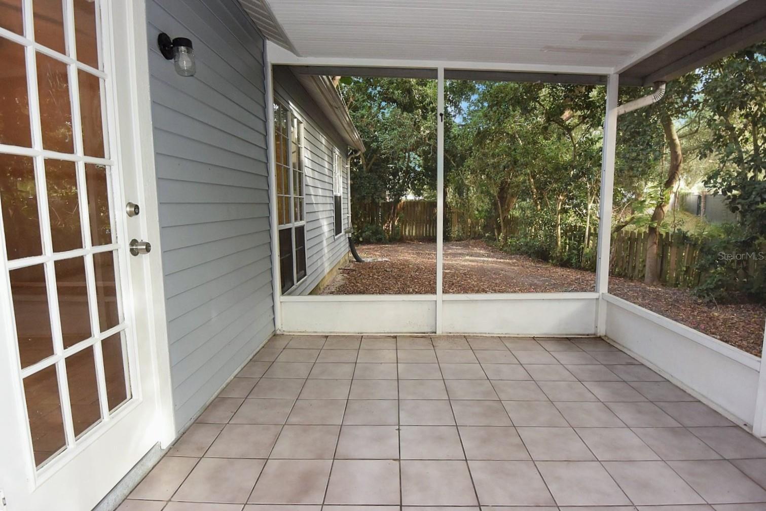 1672 COUNTRYWOOD ST — photo 34