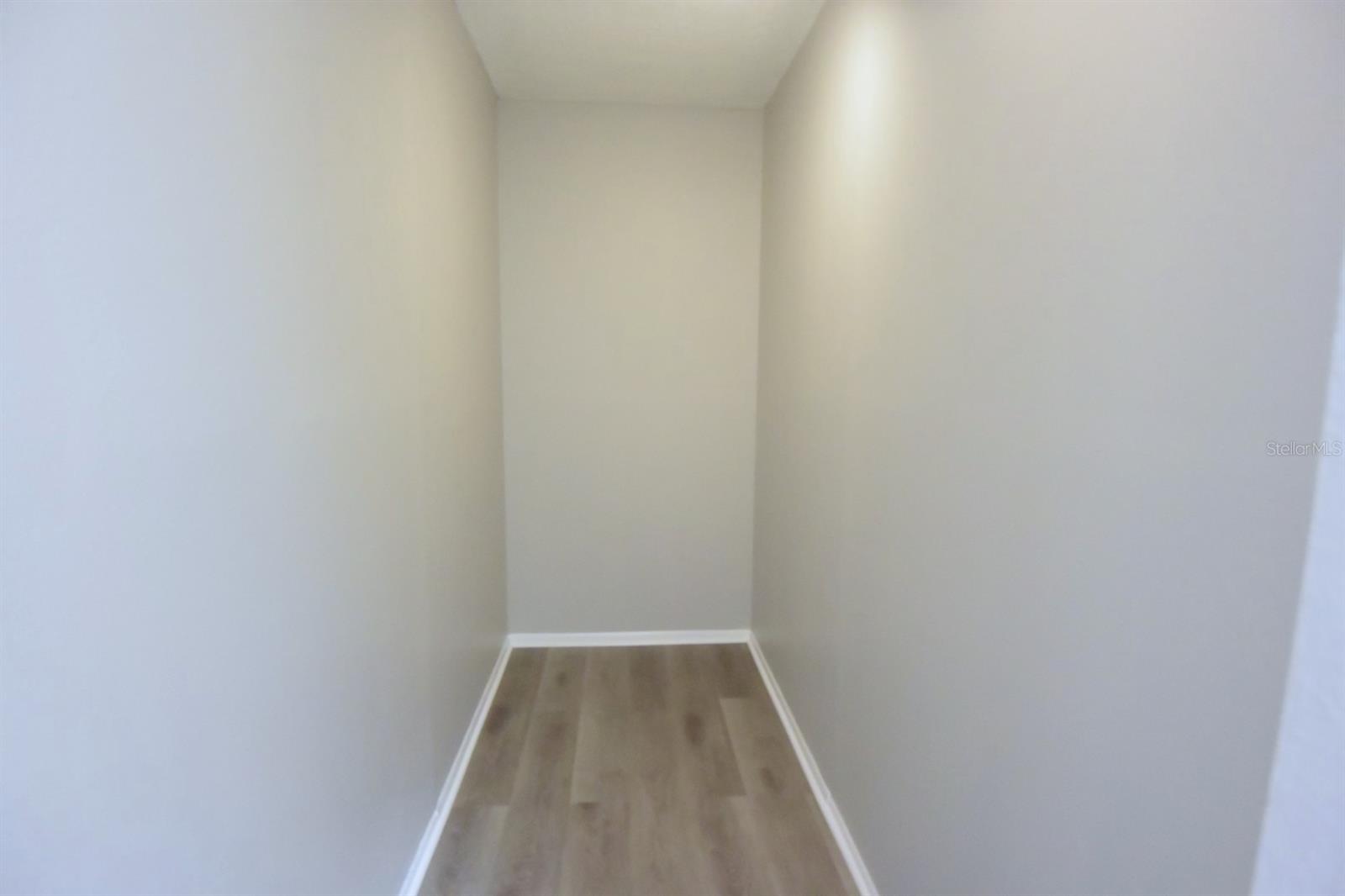 1672 COUNTRYWOOD ST — photo 21