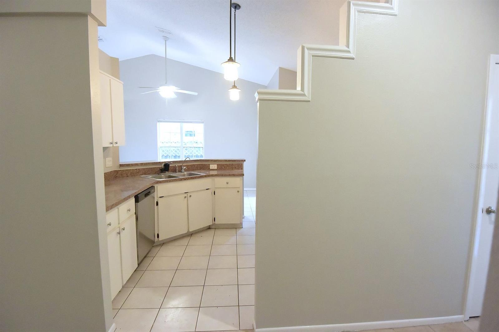 1672 COUNTRYWOOD ST — photo 13