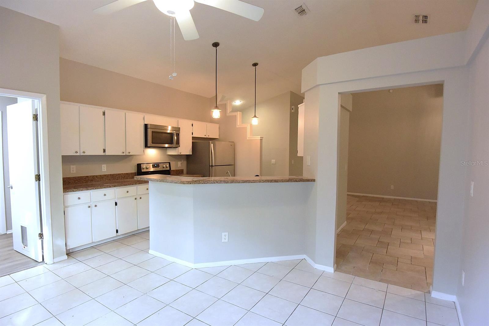1672 COUNTRYWOOD ST — photo 19