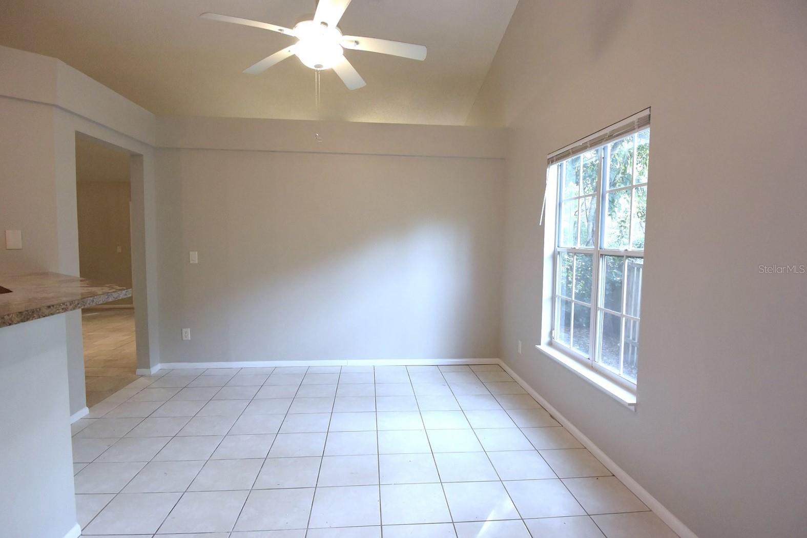 1672 COUNTRYWOOD ST — photo 16