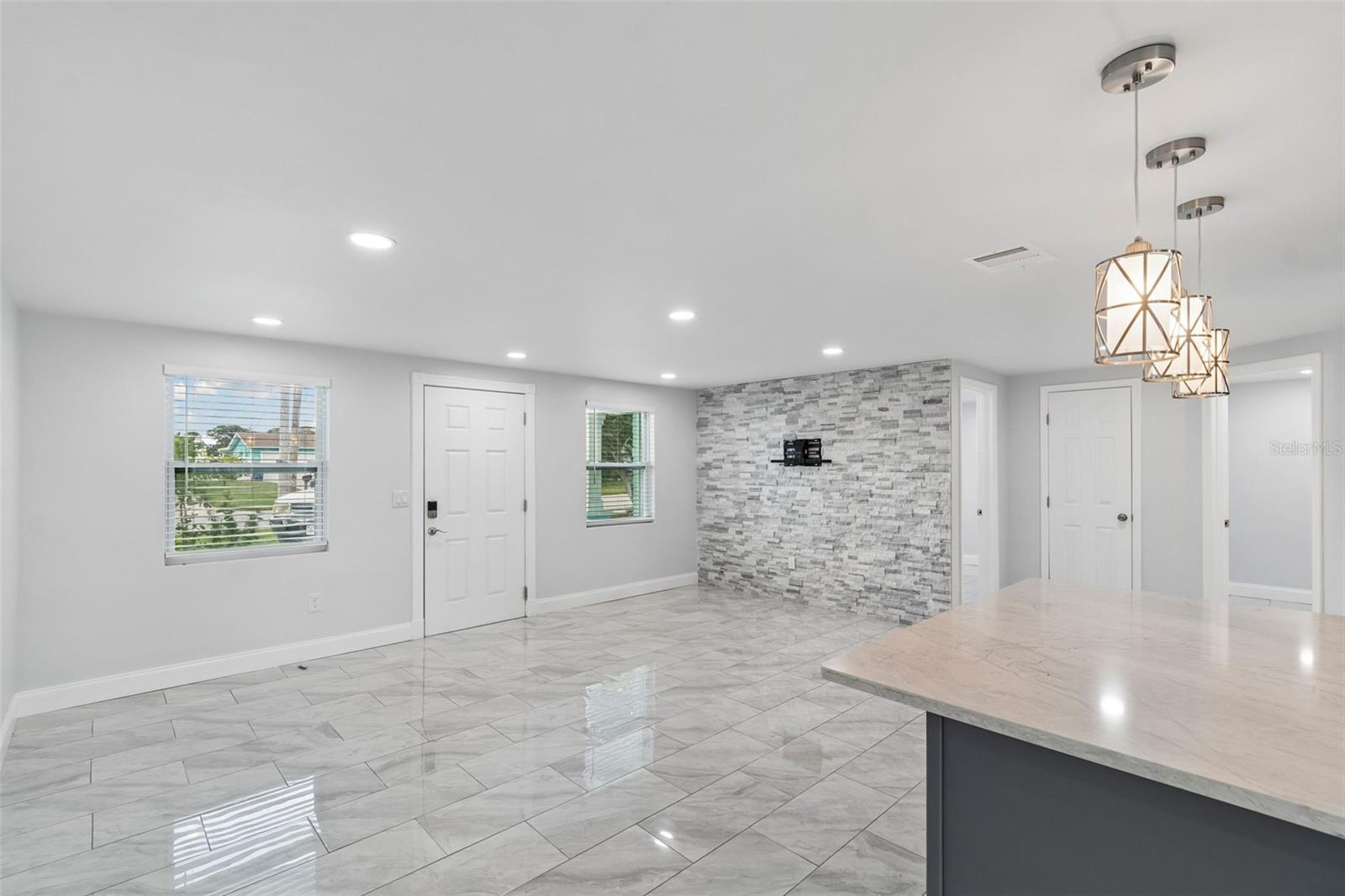4234 FLORAMAR TER — photo 11