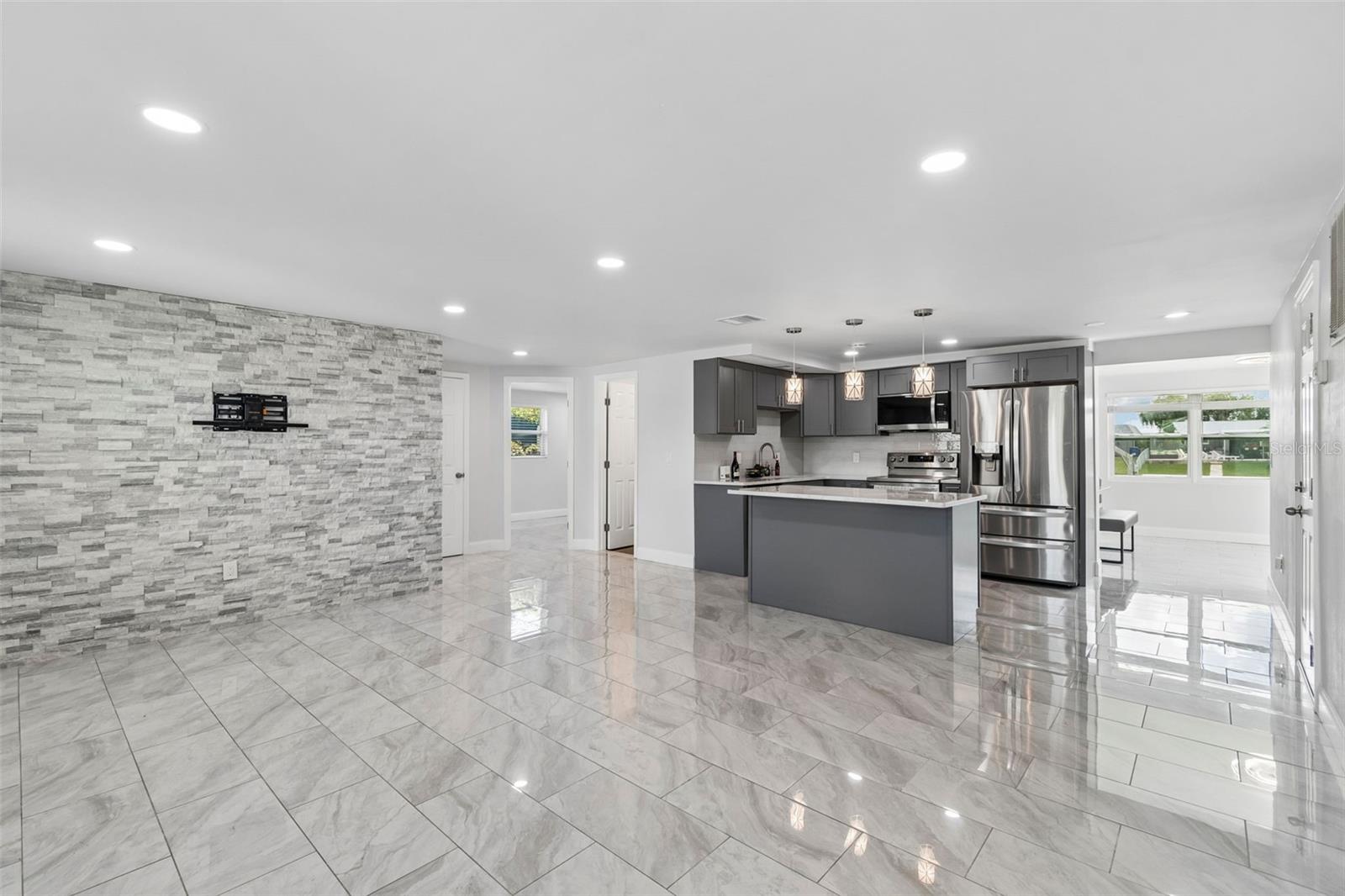 4234 FLORAMAR TER — photo 9