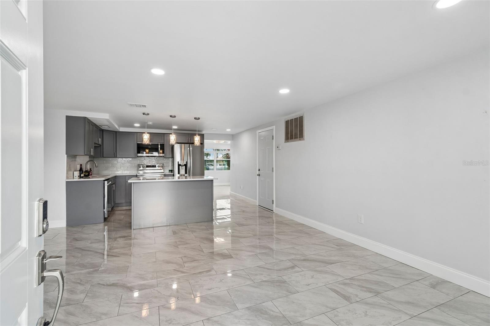 4234 FLORAMAR TER — photo 8
