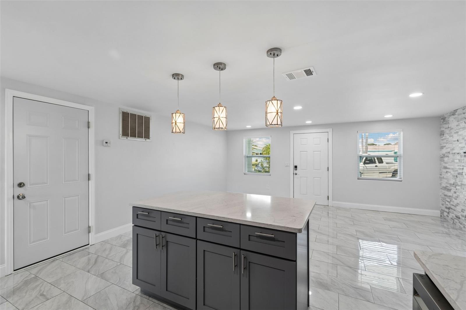 4234 FLORAMAR TER — photo 22