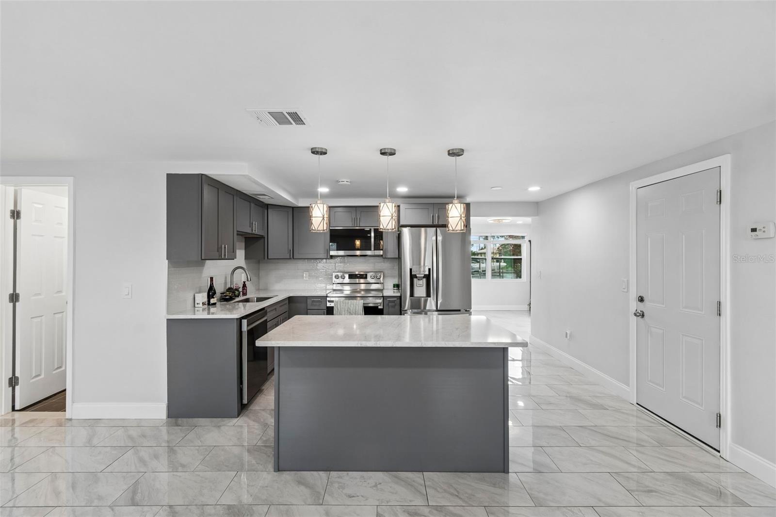 4234 FLORAMAR TER — photo 15