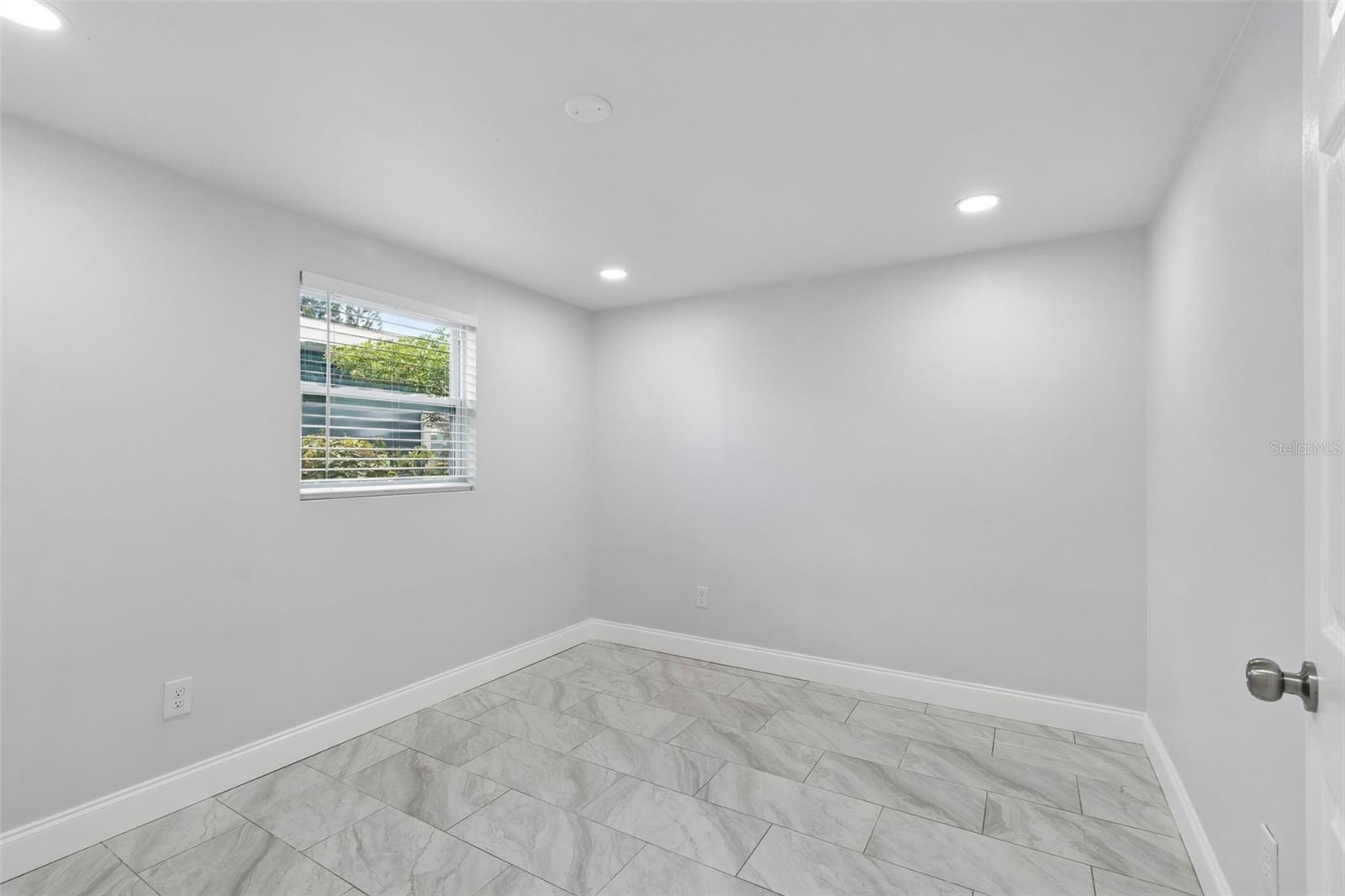 4234 FLORAMAR TER — photo 41