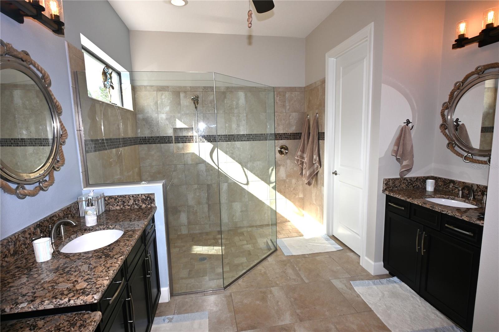 9760 HIGHLAND PARK PL — photo 62