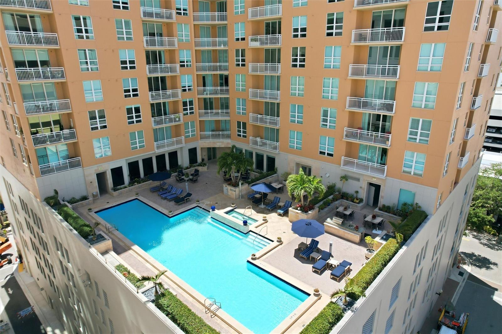 1350 MAIN ST #707 — photo 2