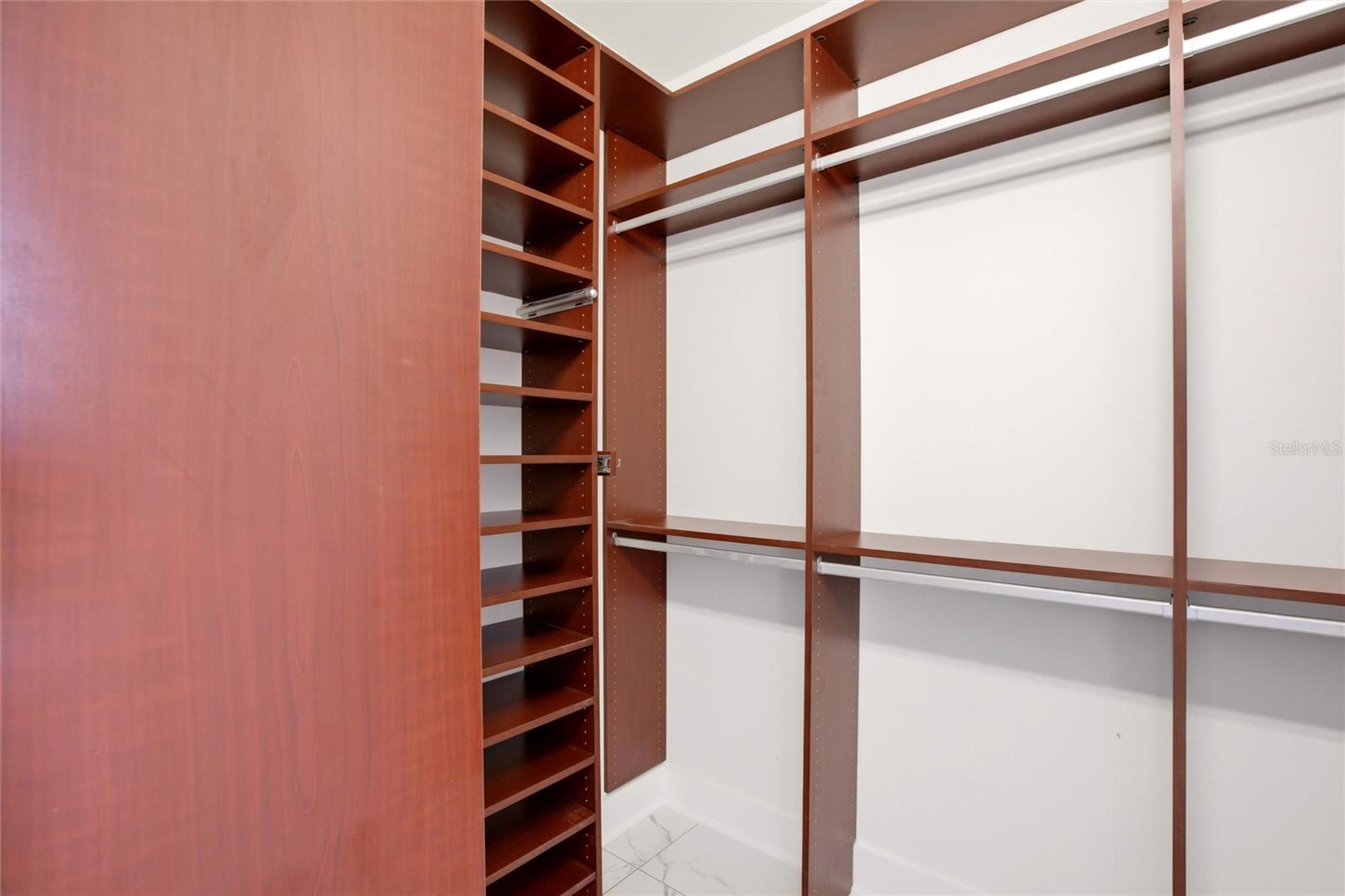 1350 MAIN ST #707 — photo 25