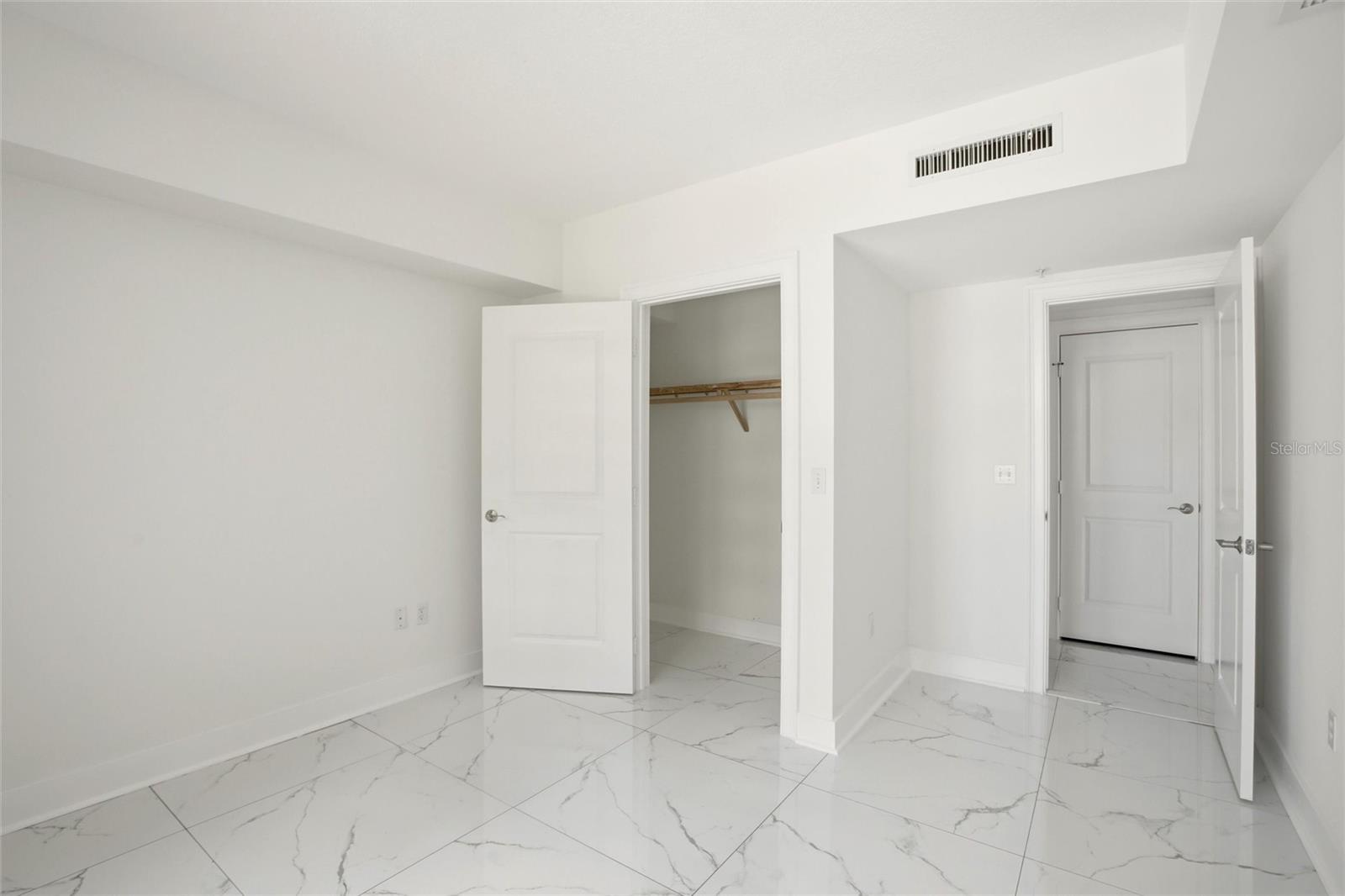 1350 MAIN ST #707 — photo 17
