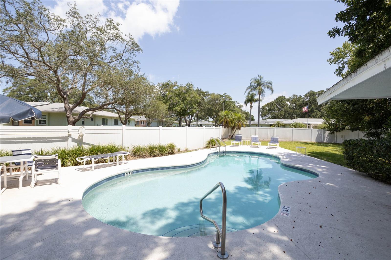 2740 HAMBLE VILLAGE LN — photo 39