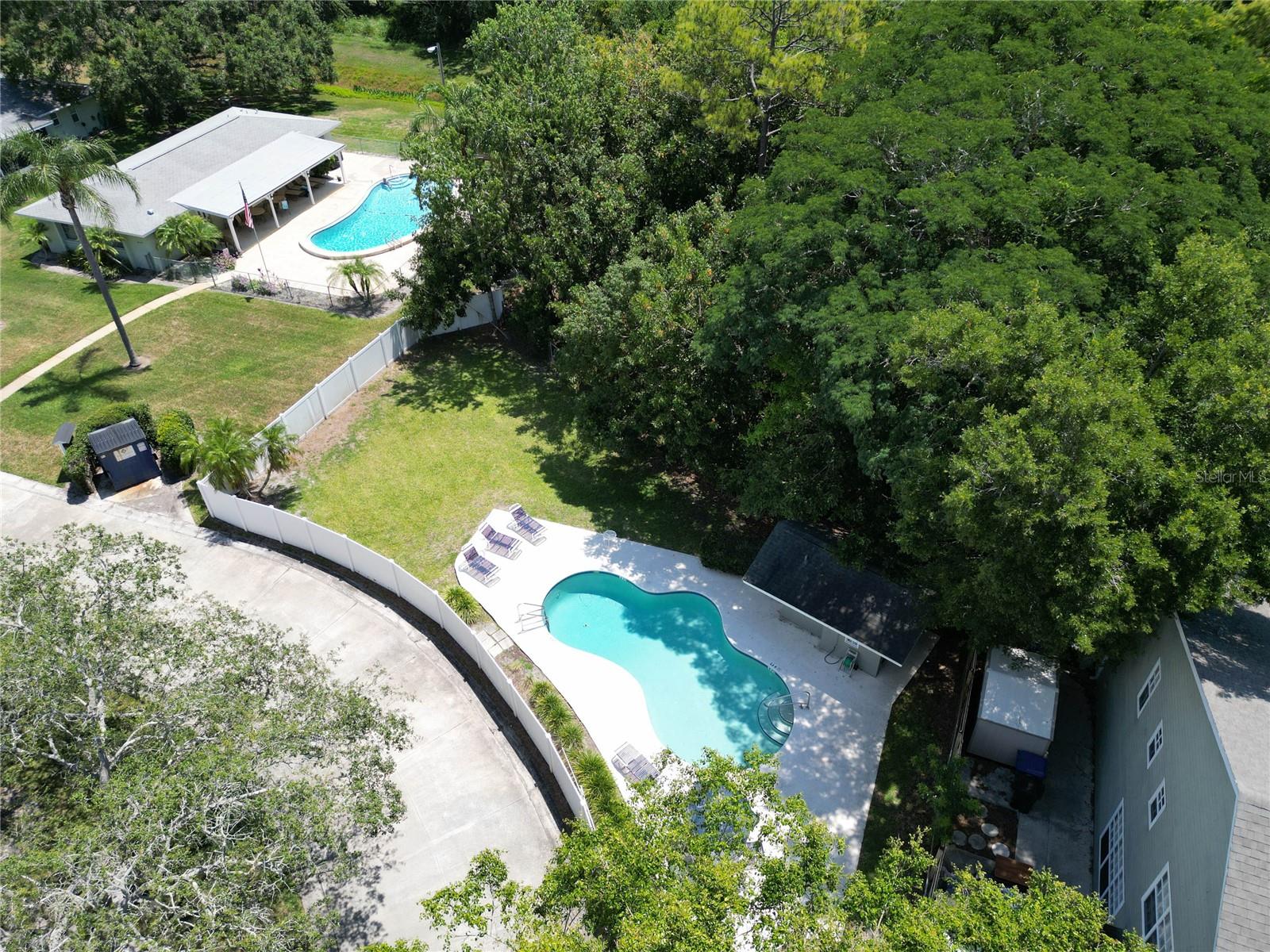 2740 HAMBLE VILLAGE LN — photo 37