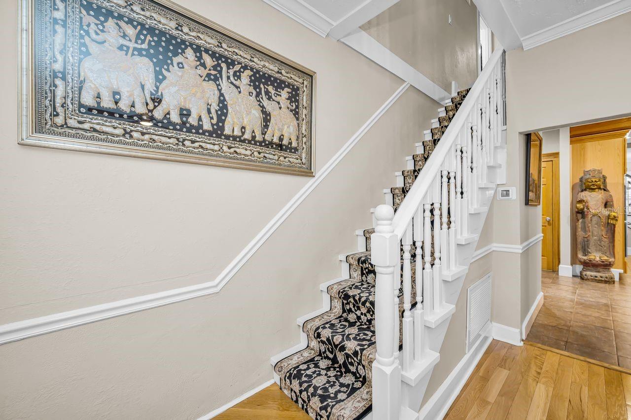 732 NE OAK ST — photo 15
