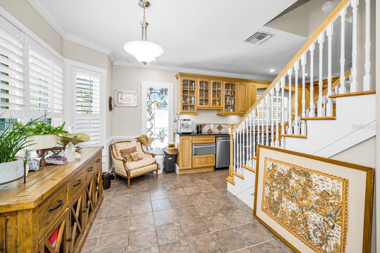 732 NE OAK ST — photo 34