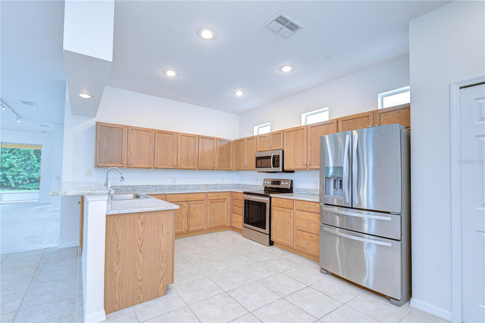 8049 SANGUINELLI RD — photo 9