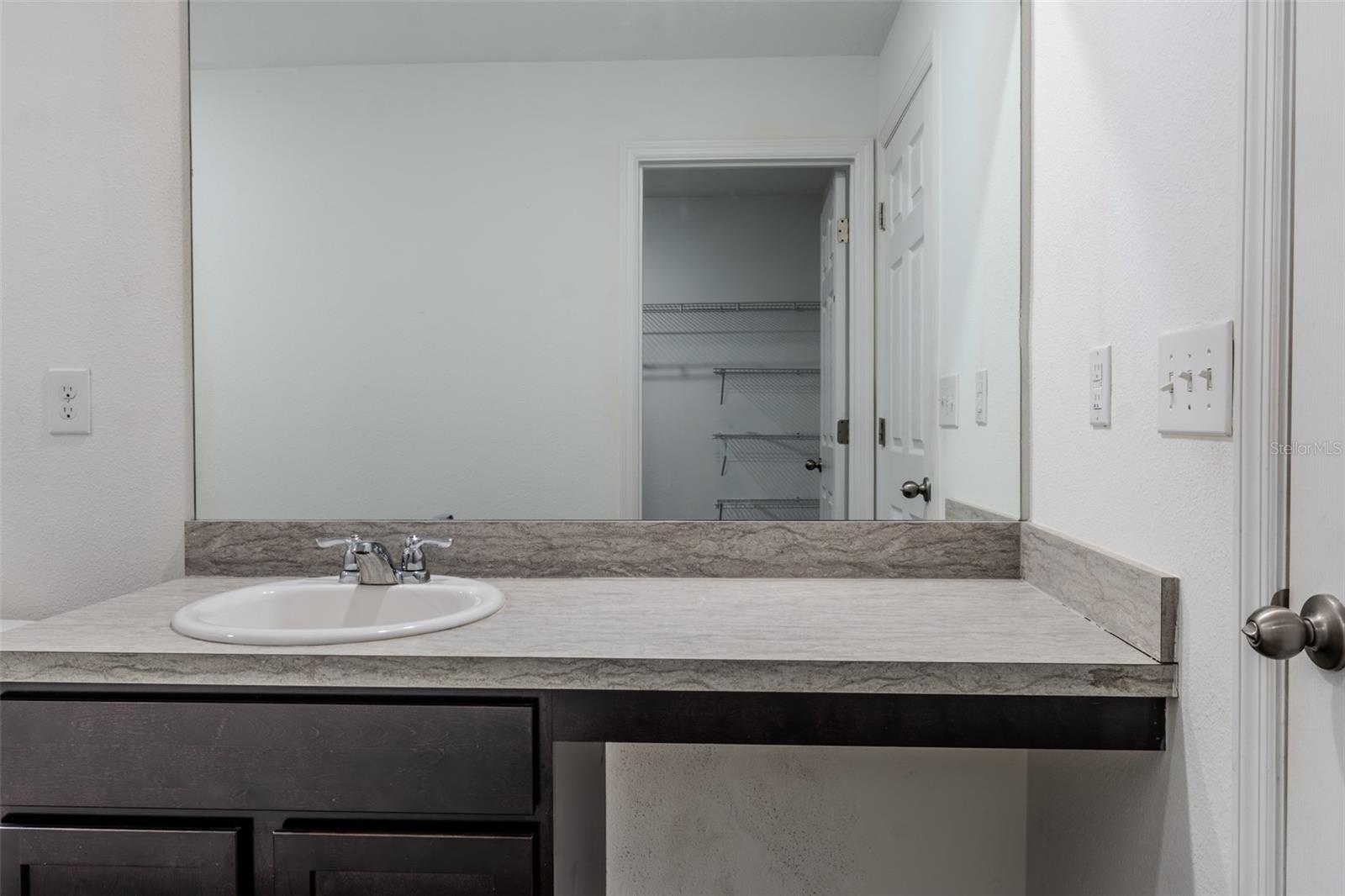 10205 CARP HOLLOW RD — photo 15