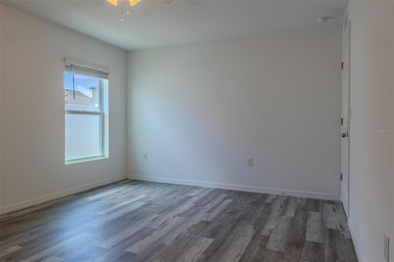 10205 CARP HOLLOW RD — photo 17