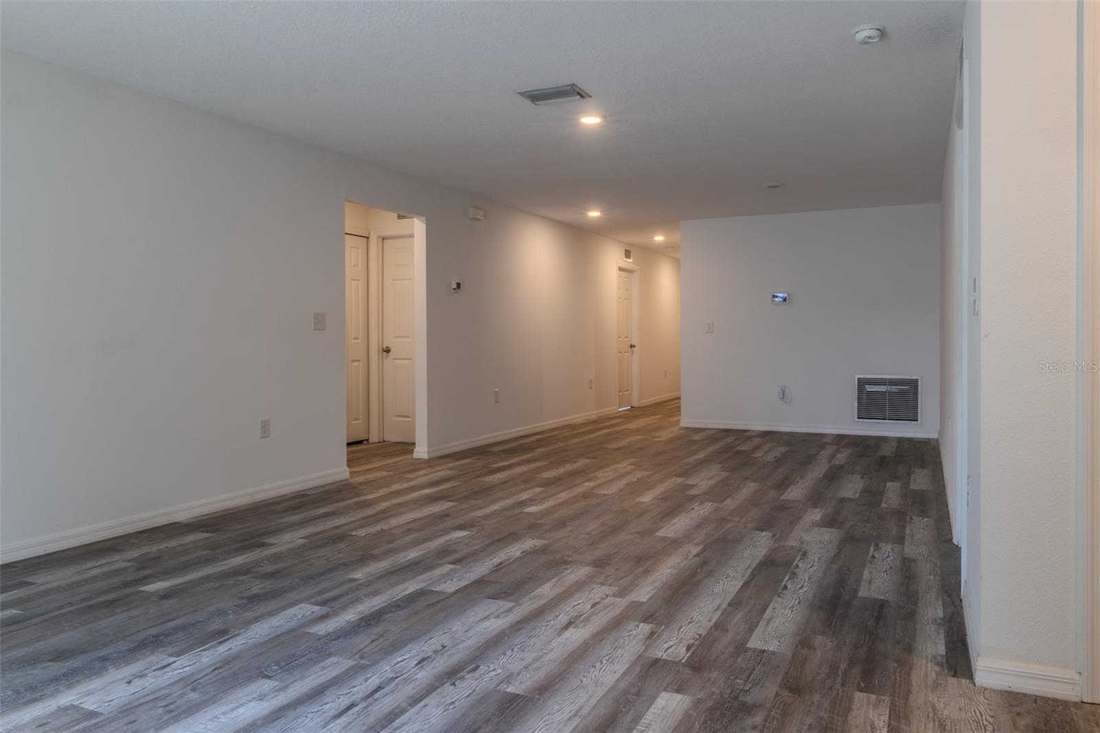 10205 CARP HOLLOW RD — photo 7