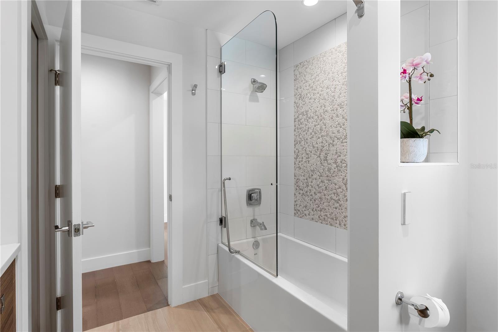 1428 PINE BAY DR — photo 38