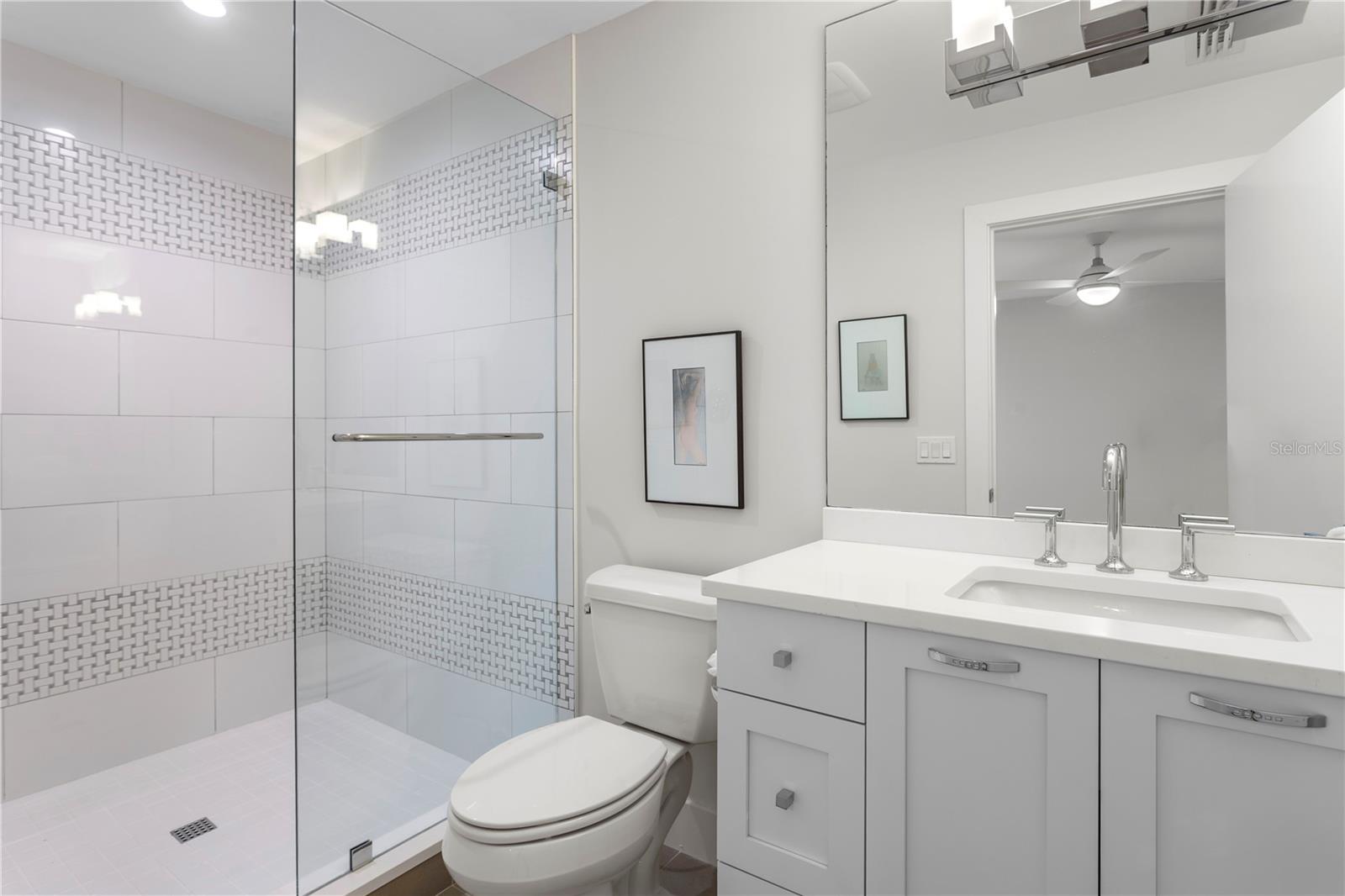 1428 PINE BAY DR — photo 34
