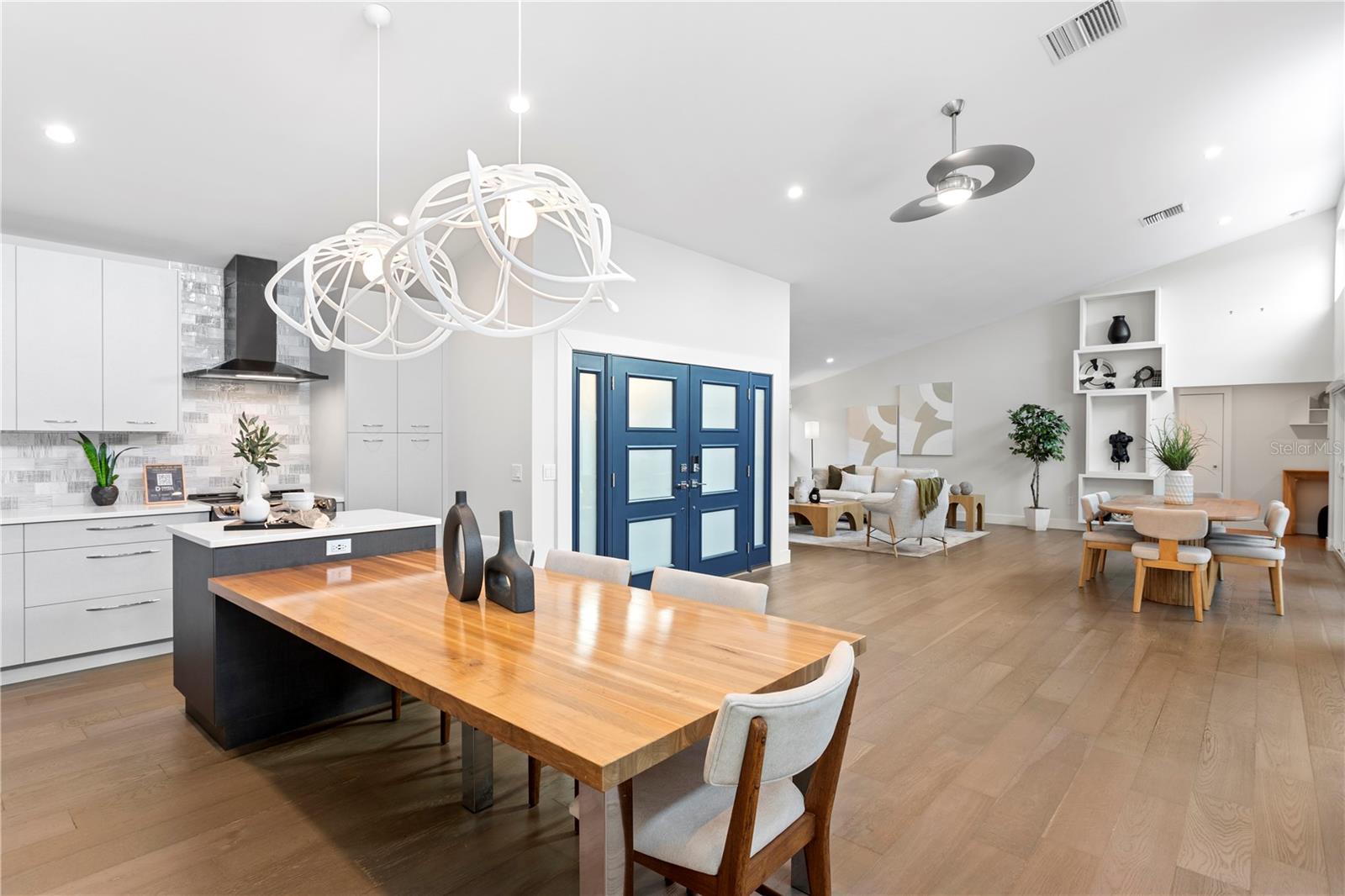 1428 PINE BAY DR — photo 10