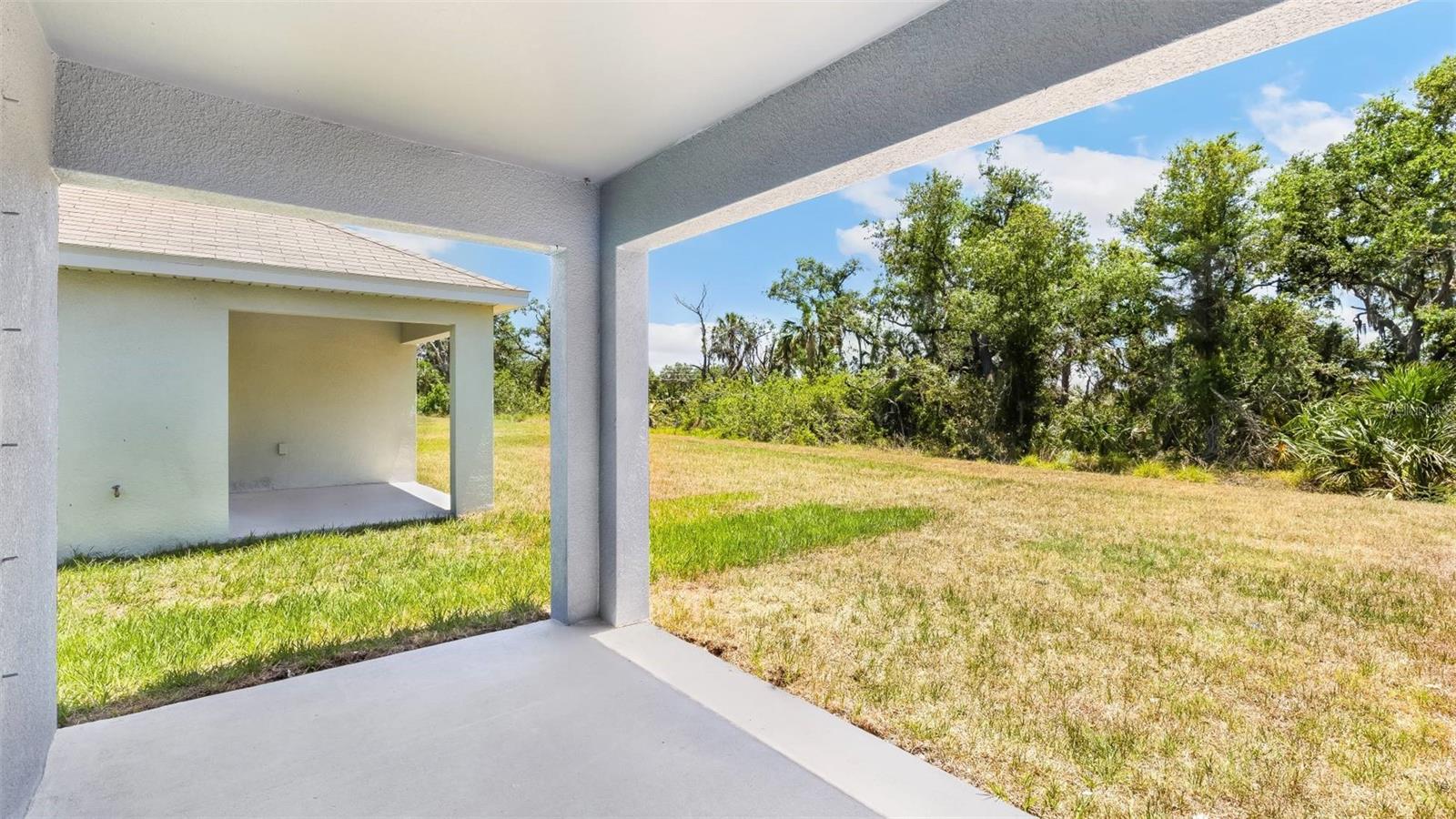 18223 BEEHIVE TER — photo 18