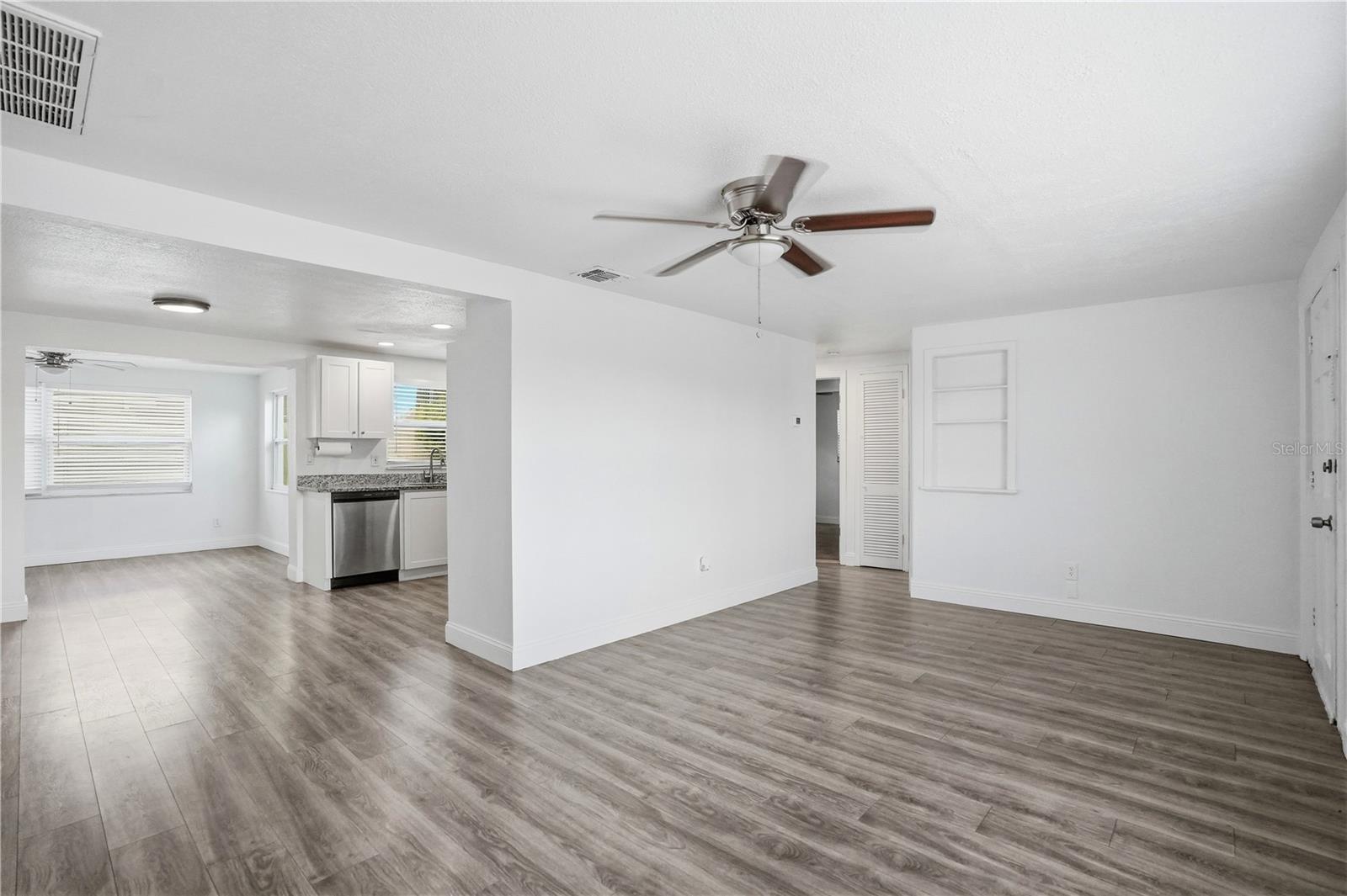 3301 ROSEFIELD DR — photo 8