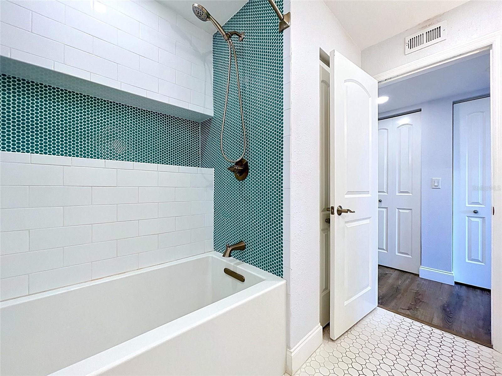 4651 1ST ST NE #311 — photo 33