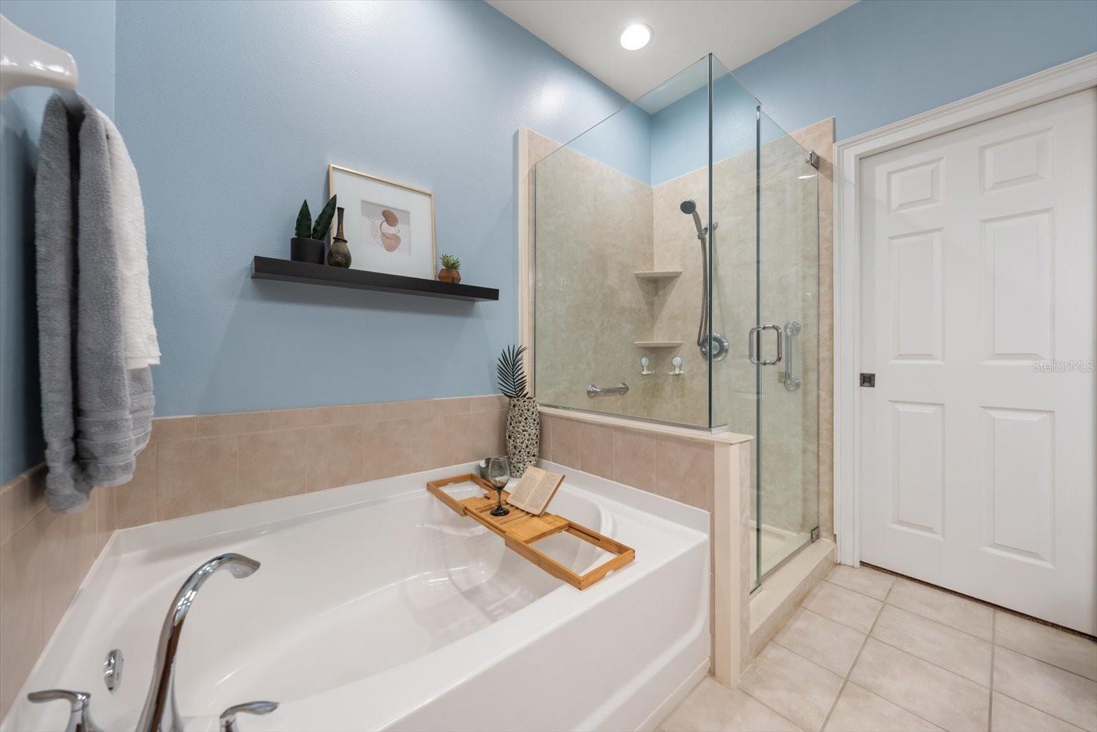 8241 ACADIAN LN — photo 27