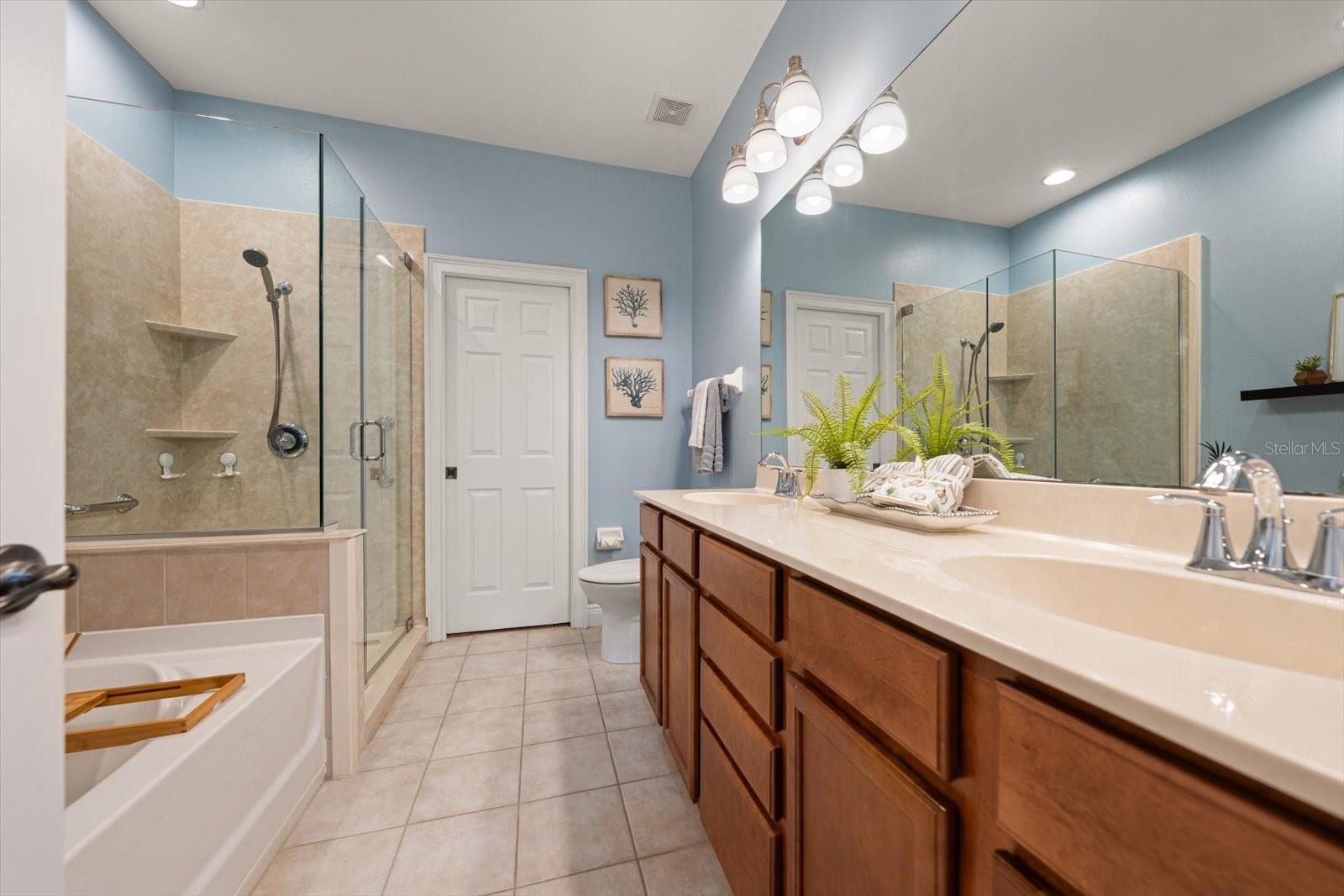 8241 ACADIAN LN — photo 26