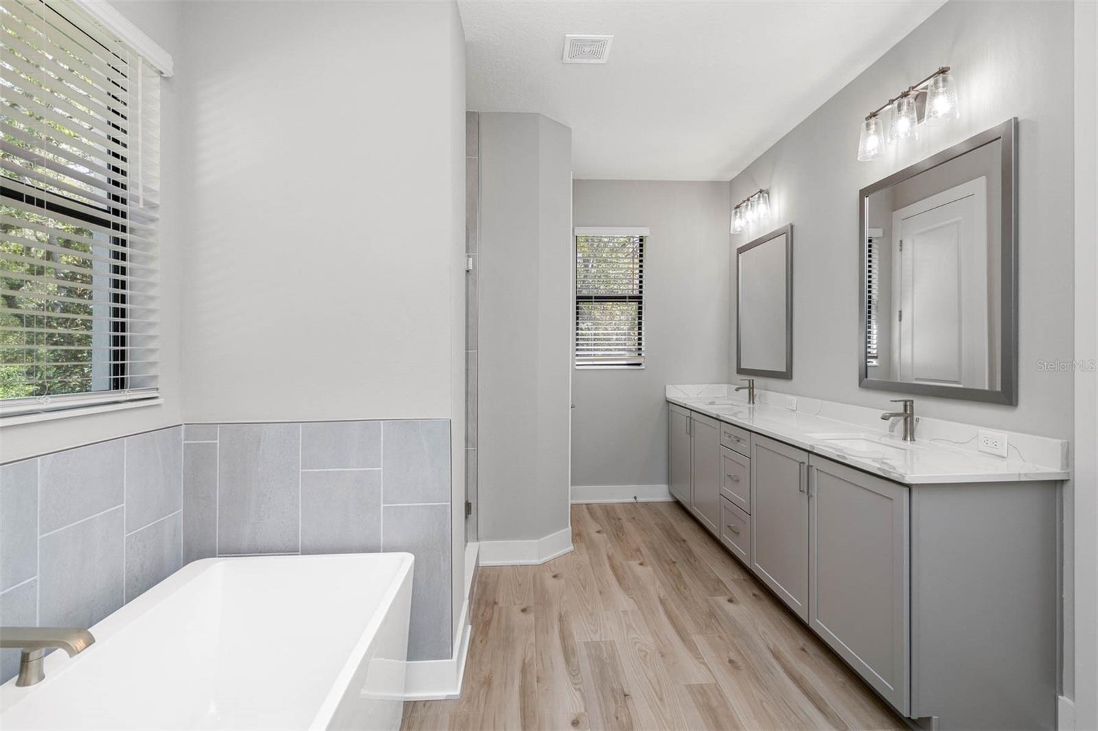 13063 OLDENBURG DR — photo 8